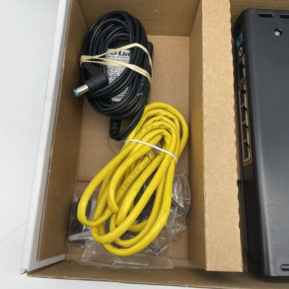 D-Link DGL-4100 Gamefuel priority Gaming Router Gigabit Broadband Tested Works - Picture 4 of 8